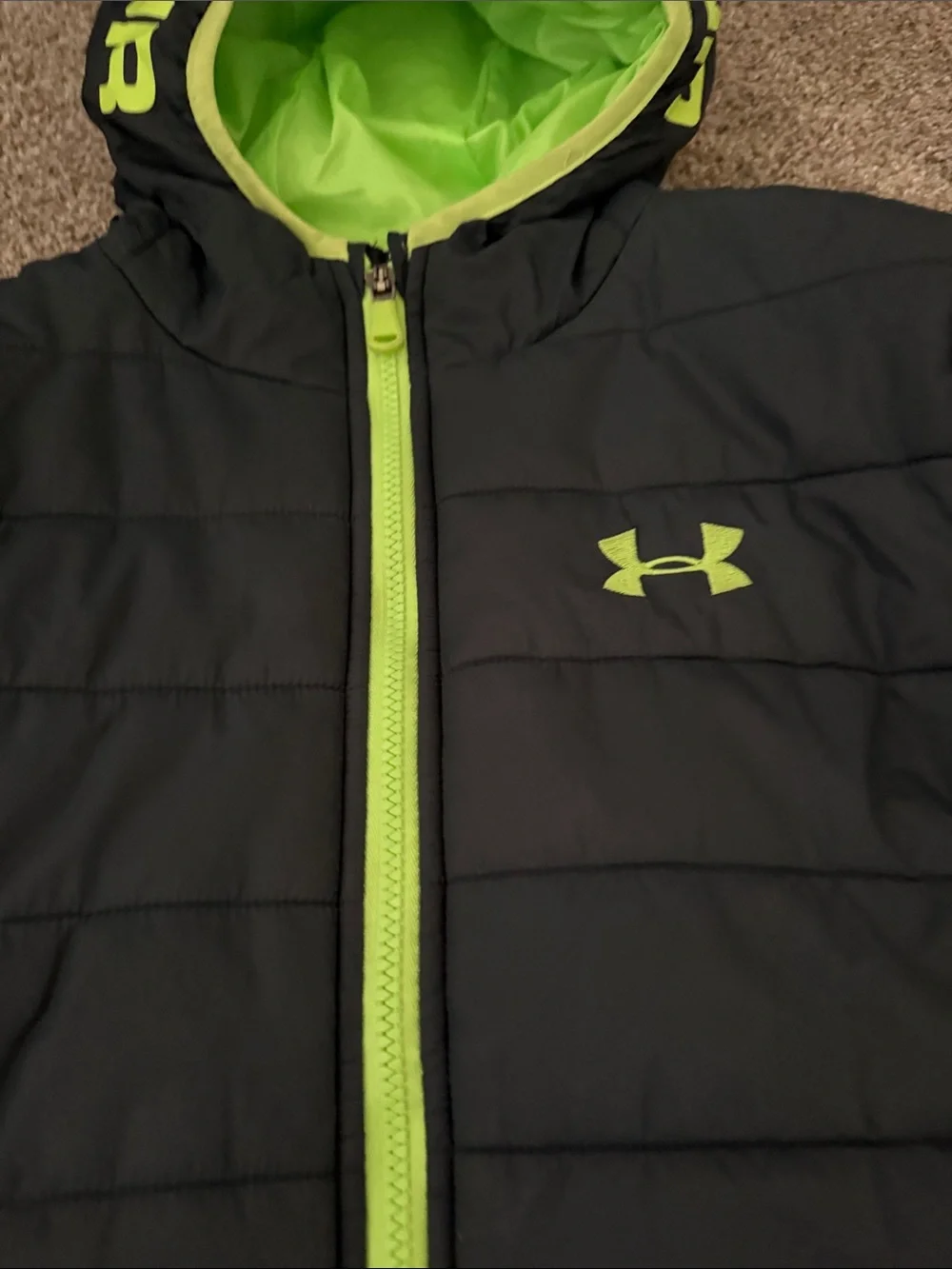 Under Armour Big Boys Pronto Puffer Jacket Youth Winter Gear Medium